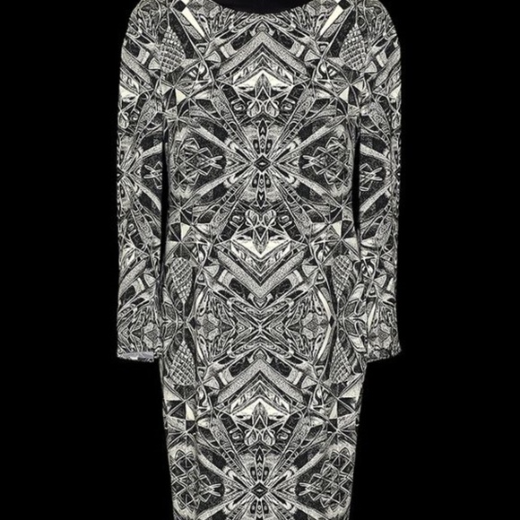$1995 ESCADA Couture Black & White Geometric dress - Picture 2 of 8
